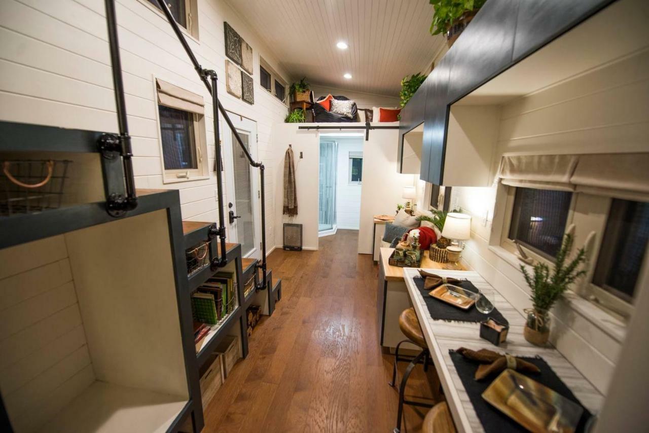Montana Escape Elegant Tiny House In Waco Near Magnolia Villa Exterior photo